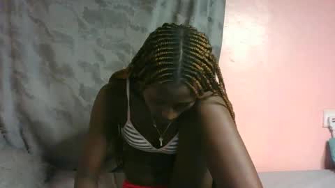 Snapshot of therry_heart chatting on 11/30/25, 08:24 hearty online show from 11/30/25, 08:24