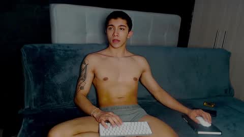 thesaint_xxx online show from 09/09/25, 05:07