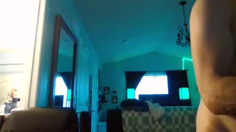 Snapshot of thesexorcist1984 chatting on 10/01/25, 06:58 James online show from 10/01/25, 06:58