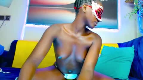 Snapshot of thesexy_kittydoll chatting on 09/23/25, 08:56 thesexy_kittydoll online show from 09/23/25, 08:56