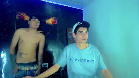 Snapshot of theshamefulboys chatting on 06/18/26, 09:41 David y Daniel online show from 06/18/26, 09:41