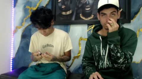 Snapshot of theshamefulboys chatting on 07/18/26, 06:17 David y Daniel online show from 07/18/26, 06:17