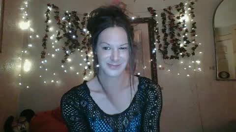 Snapshot of thesillymillie chatting on 09/20/25, 11:28 sillymillie0 online show from 09/20/25, 11:28