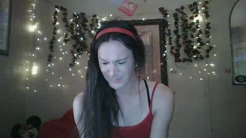 Snapshot of thesillymillie chatting on 09/22/25, 06:54 sillymillie0 online show from 09/22/25, 06:54