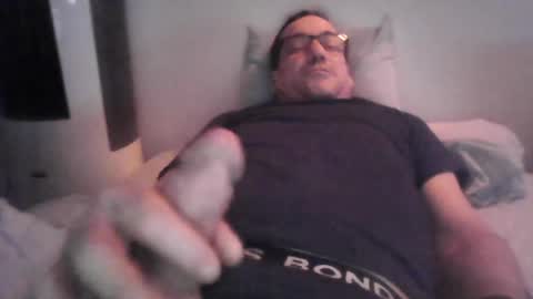 Snapshot of thestardad chatting on 08/07/26, 03:03 thestardad online show from 08/07/26, 03:03