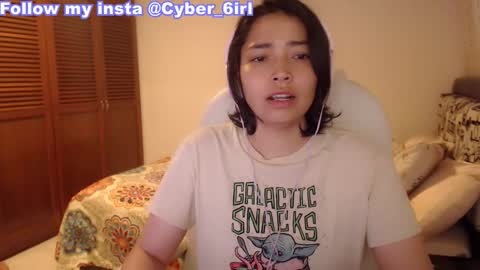 Snapshot of thetalkingbutt chatting on 09/25/25, 10:52 Mai online show from 09/25/25, 10:52