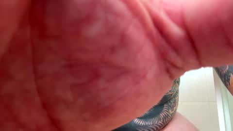 The tattooed online show from 09/18/25, 04:14