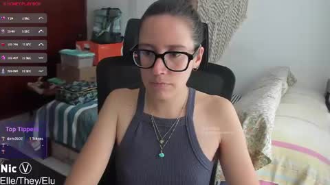 Nicole online show from 07/23/26, 08:40