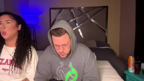 Snapshot of theviberoom chatting on 10/04/25, 06:22 The Vibe Room online show from 10/04/25, 06:22