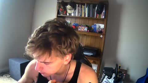 Snapshot of thevincegray chatting on 06/13/26, 11:02 Vince online show from 06/13/26, 11:02