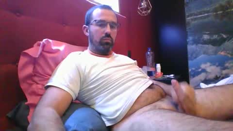 Snapshot of theviper1990 chatting on 11/14/25, 01:26 Carlos1990 online show from 11/14/25, 01:26