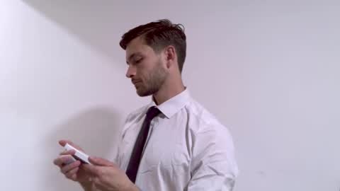 Snapshot of thewaiter2025 chatting on 11/25/25, 05:35 The Waiter online show from 11/25/25, 05:35