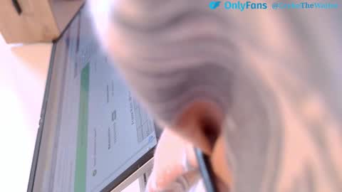 Snapshot of thewaiter2025 chatting on 12/03/25, 08:34 The Waiter online show from 12/03/25, 08:34