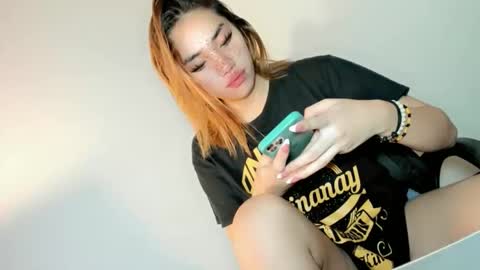 stella online show from 10/27/25, 09:35