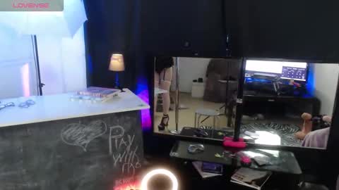 Chase online show from 09/19/25, 01:40