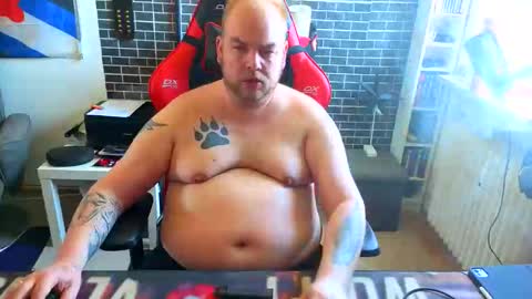 PupWolfy online show from 04/23/26, 11:42