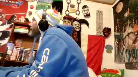 Snapshot of theycallmemellowthebreeze chatting on 12/07/24, 08:16 mellow online show from 12/07/24, 08:16