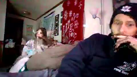 Snapshot of theycallmemellowthebreeze chatting on 01/05/25, 01:56 mellow online show from 01/05/25, 01:56