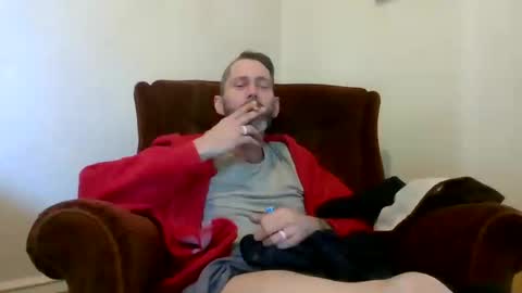 Snapshot of theycallmemellowthebreeze chatting on 10/16/25, 02:51 mellow online show from 10/16/25, 02:51