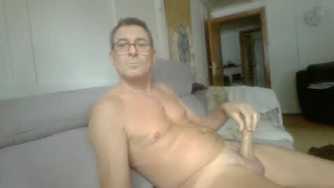 Snapshot of thhe13 chatting on 01/21/25, 09:24 thhe13 online show from 01/21/25, 09:24