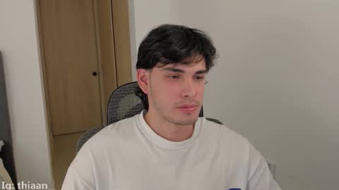 thiaan__ online show from 11/30/25, 01:31