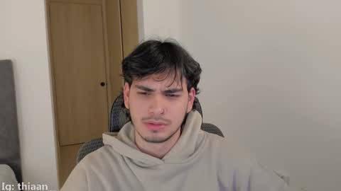 thiaan__ online show from 12/19/25, 02:29