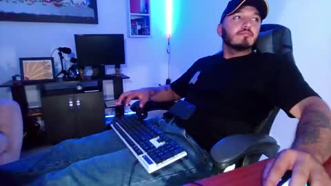 Snapshot of thiago_420 chatting on 05/15/26, 11:01 thiago_420 online show from 05/15/26, 11:01