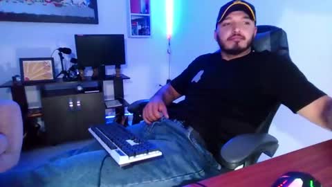 Snapshot of thiago_420 chatting on 05/16/26, 12:51 thiago_420 online show from 05/16/26, 12:51