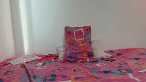 Thiago Diaz online show from 10/18/25, 01:45