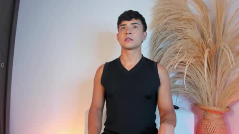 Snapshot of thiago_connor21 chatting on 01/12/26, 11:10 Thiago online show from 01/12/26, 11:10