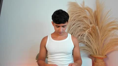 Snapshot of thiago_connor21 chatting on 01/13/26, 06:57 Thiago online show from 01/13/26, 06:57