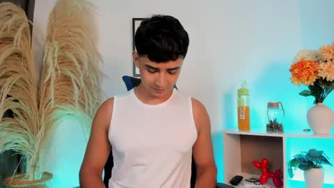 Snapshot of thiago_connor21 chatting on 05/23/26, 01:33 Thiago online show from 05/23/26, 01:33