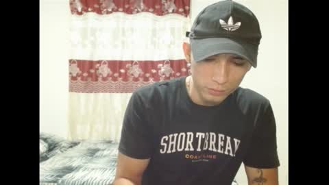 Snapshot of thiago_deseo69 chatting on 02/05/26, 01:32 thiago_deseo69 online show from 02/05/26, 01:32