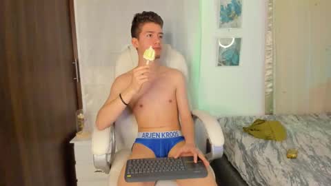 Manuel online show from 10/10/25, 03:38