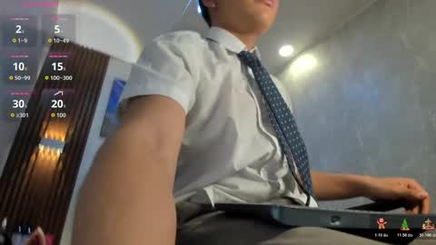 Snapshot of thiago_kozak chatting on 12/18/25, 08:59 thiago online show from 12/18/25, 08:59