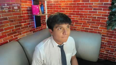 Snapshot of thiago_kozak chatting on 04/06/26, 01:01 thiago online show from 04/06/26, 01:01