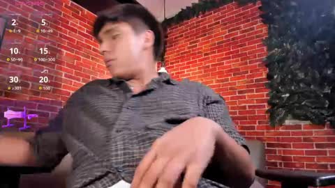 Snapshot of thiago_kozak chatting on 04/29/26, 05:30 thiago online show from 04/29/26, 05:30