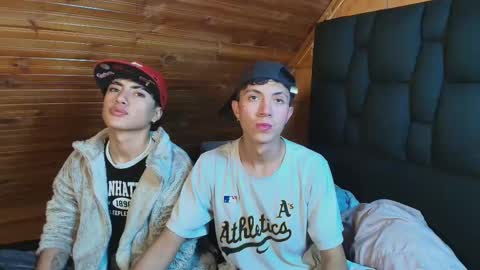 Snapshot of thiago_n_sam chatting on 11/09/25, 02:21 thiago_n_sam online show from 11/09/25, 02:21