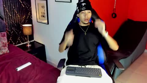 Snapshot of thiago_preston chatting on 04/22/26, 07:59 Thiago online show from 04/22/26, 07:59