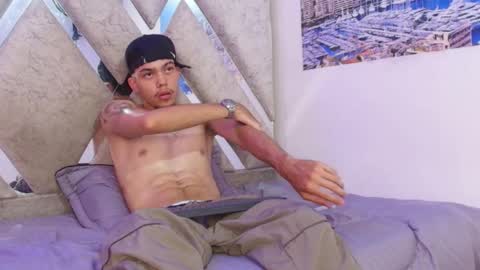 Snapshot of thiago_preston chatting on 05/12/26, 07:55 Thiago online show from 05/12/26, 07:55