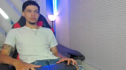 Snapshot of thiago_preston chatting on 05/14/26, 08:04 Thiago online show from 05/14/26, 08:04
