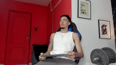 Snapshot of thiago_preston chatting on 05/16/26, 07:12 Thiago online show from 05/16/26, 07:12