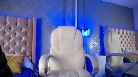 Snapshot of thiagoferrer_ chatting on 05/31/26, 08:32 T H I A G O online show from 05/31/26, 08:32