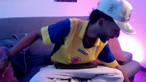 ThiagoFerreti online show from 07/04/26, 04:07