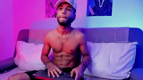 ThiagoFerreti online show from 07/29/26, 03:37