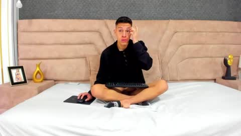 Thiago   online show from 07/03/26, 03:35