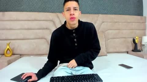 Thiago   online show from 07/14/26, 12:22