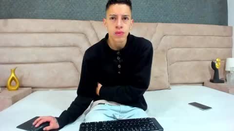 Thiago   online show from 07/24/26, 02:09