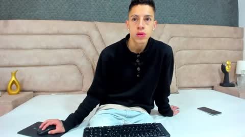 Thiago   online show from 07/27/26, 12:23