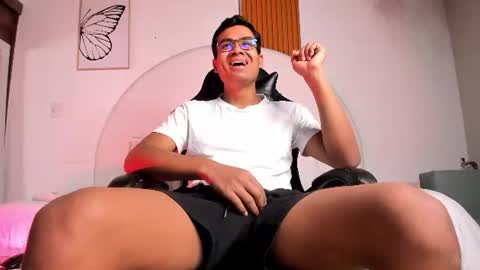 thiagovega_ online show from 07/20/26, 04:38